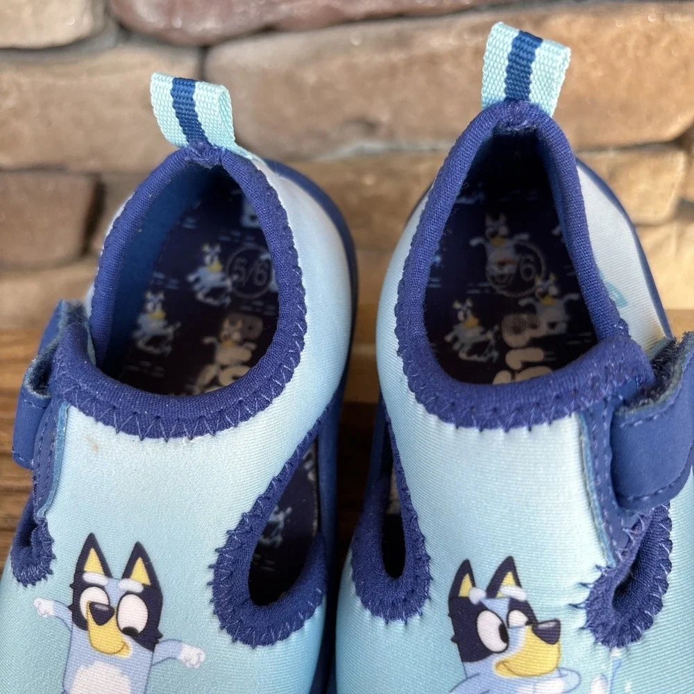 Bluey Ground Up Boys Toddler Sz 5-6 Blue Aqua  Water Shoes Foam